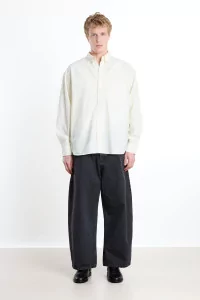 A Kind of Guise Duma Pleated Denim Jeans – Grey Denim | Centre Commercial